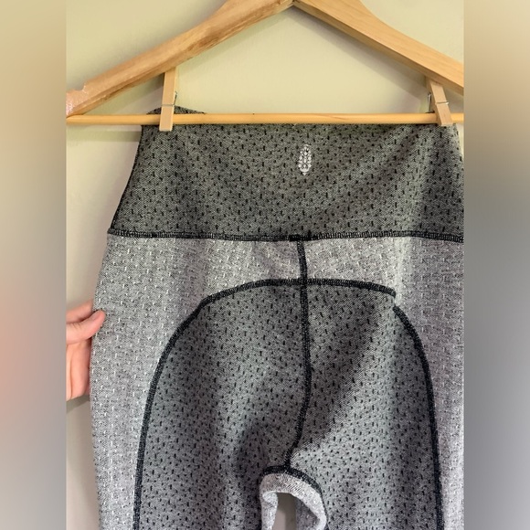 Free People movement two toned knit leggings - Picture 3 of 5
